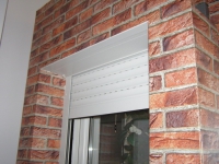 Rulouri de exterior aplicate